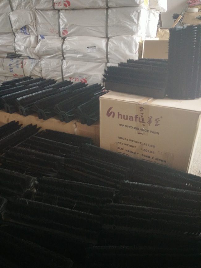 安徽榮（róng）達刷業製作加工異形狀（zhuàng）毛刷（shuā）