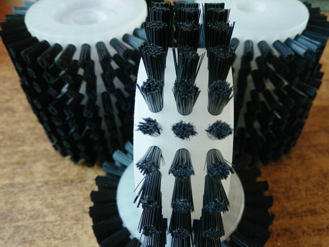 小型（xíng）空心筒毛刷