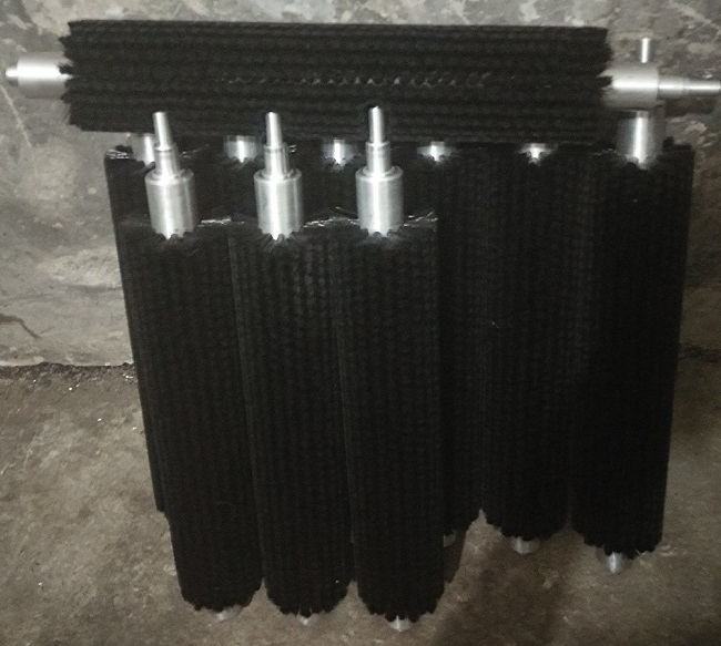 鋁材（cái）料毛刷加工