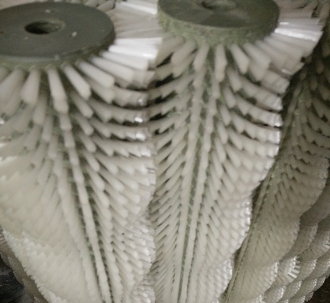 波紋清洗毛刷加(jiā)工 波紋清洗毛刷加工